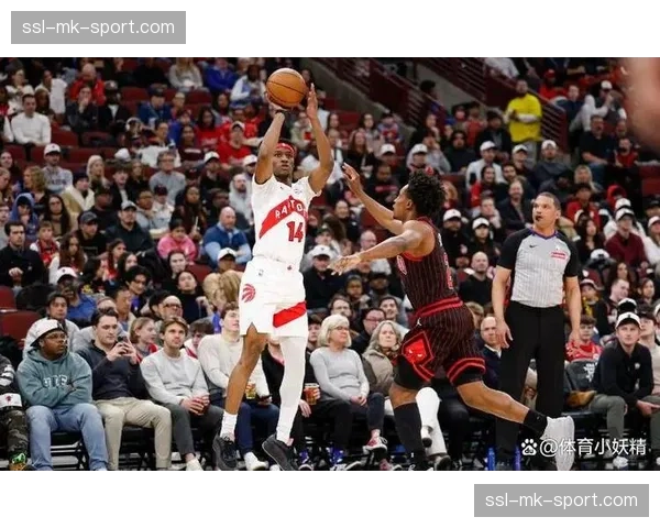 赛后通讯:尽管输球,但猛龙队本场在利用失误得分方面表现亮眼 赛后通讯:尽管输球,但猛龙队本场在利用失误得分方面表现亮眼