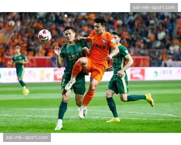 中超第二轮：浙江队凭借混合防守成功限制梅州客家核心外援